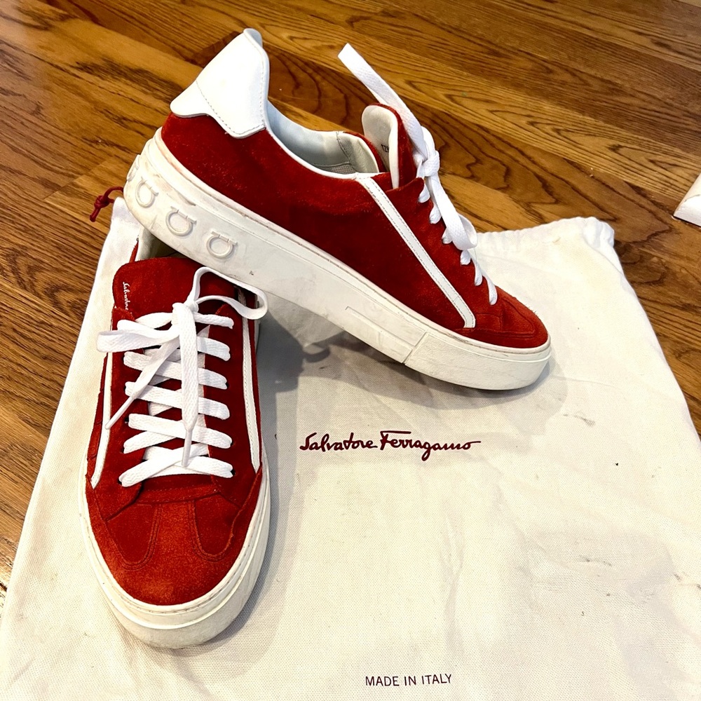 Ferragamo suede sneaker - men - 7.5M